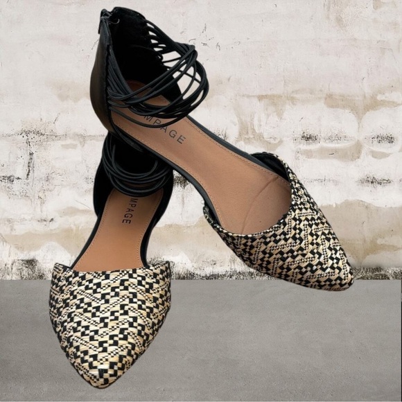 Rampage NWOB Pointed Zip-Back Flats
Women's Size 8.5 - Picture 7 of 8